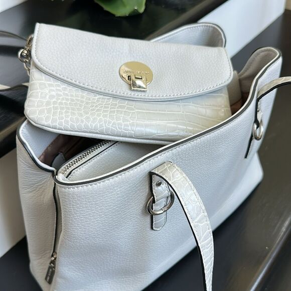 Anne Klein 2-in-1 Shoulder Tote Removable  Clutch Like New Versatile Bag - Picture 12 of 12